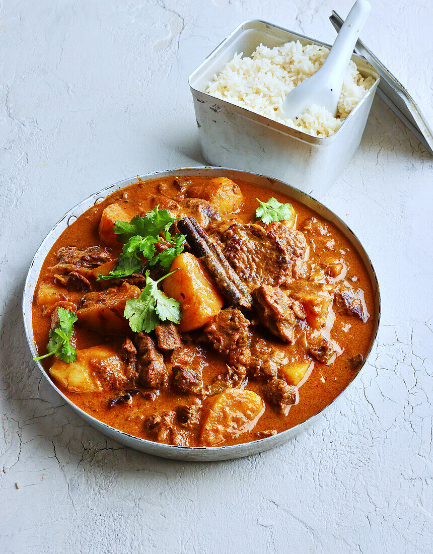 Thailändisches Massaman-Curry mit Rindfleisch