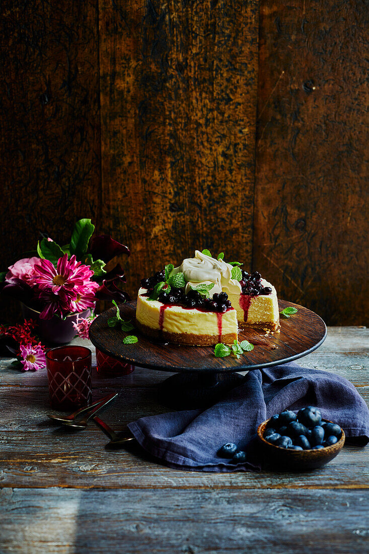 Slow cooker blueberry cheesecake