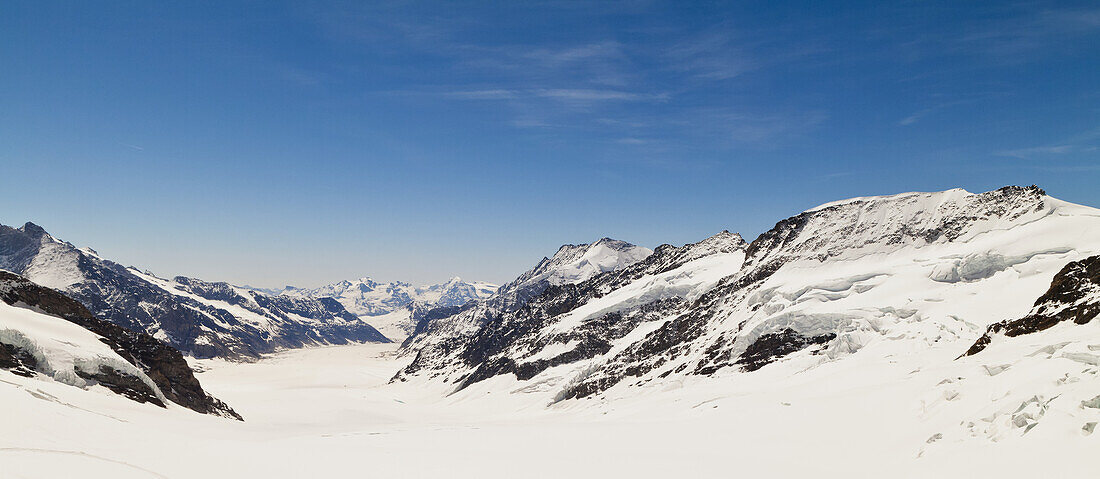 Blick auf den Aletschgletscher vom Jungfraujoch aus; Berner Oberland, Schweiz
