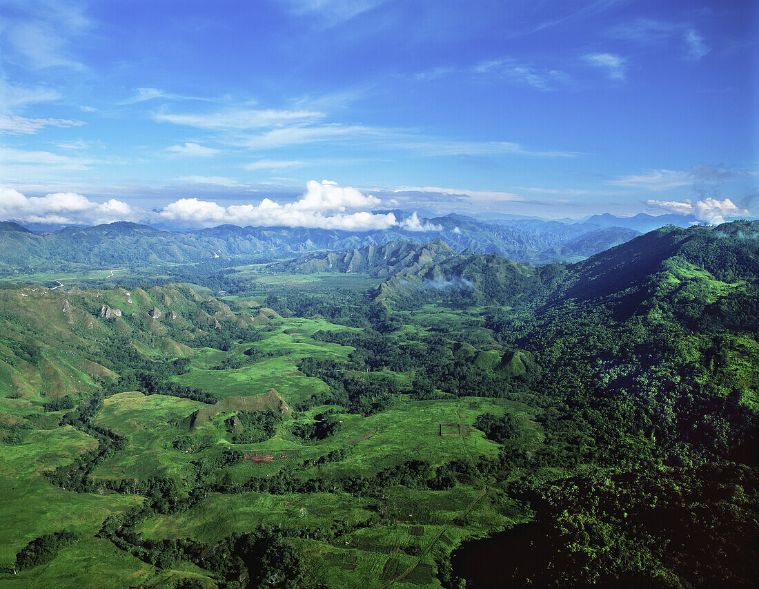 Luftaufnahme des Hochlandes; Papua-Neuguinea
