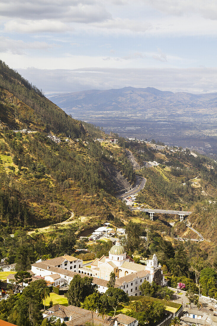 Panoramablick auf den GuÃ¡pulo, Quito, Pichincha, Ecuador