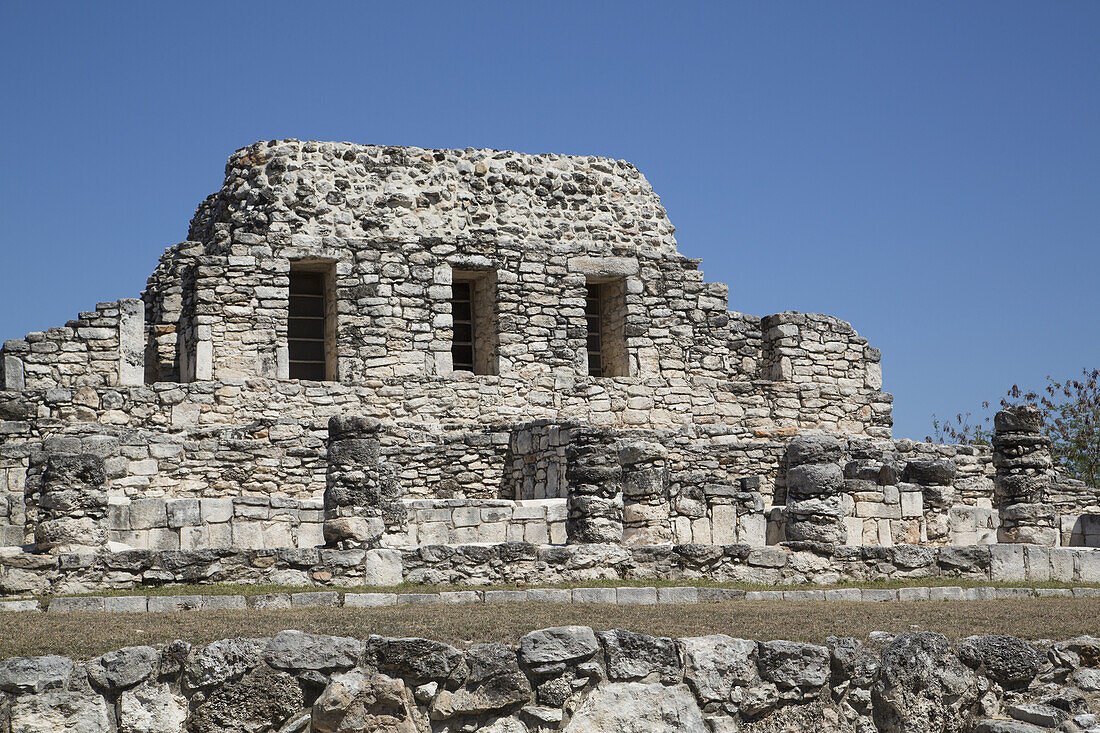 Templo De Los Guerreros, Mayapan Maya Ausgrabungsstätte; Yucatan, Mexiko