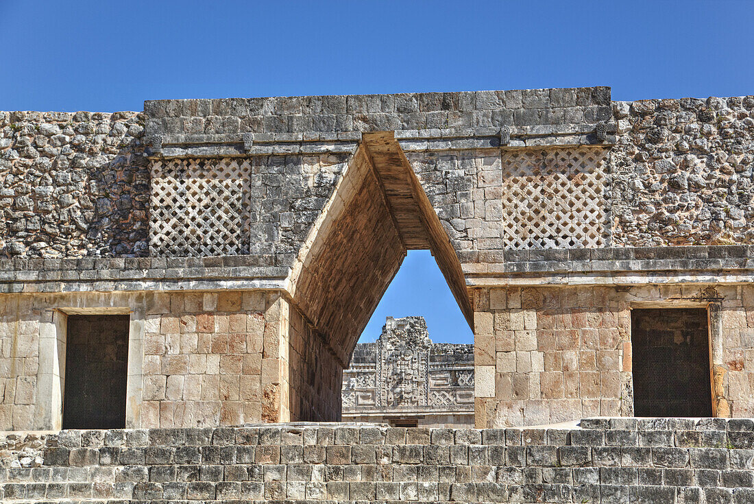 Gewölbebogen, Nonnenviereck, Uxmal; Yucatan, Mexiko