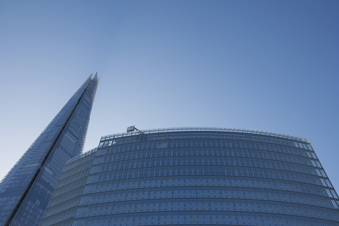 Der Shard-Wolkenkratzer von Renzo Piano in der Nähe der London Bridge am Südufer; London, England