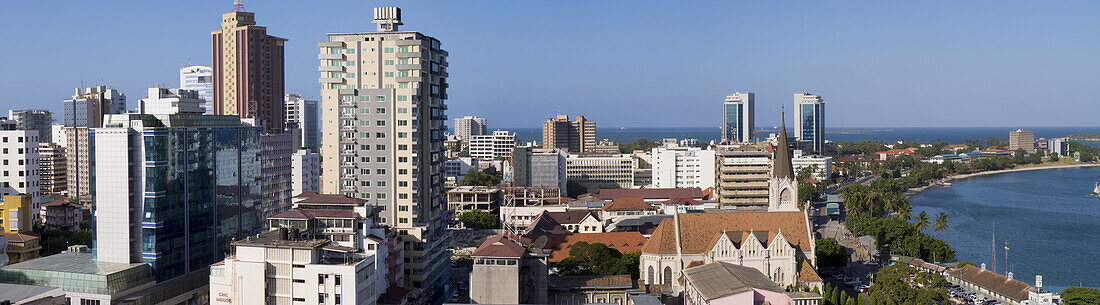 Stadt Dar Es Salaam und St. Josephs Kathedrale; Dar Es Salaam, Tansania