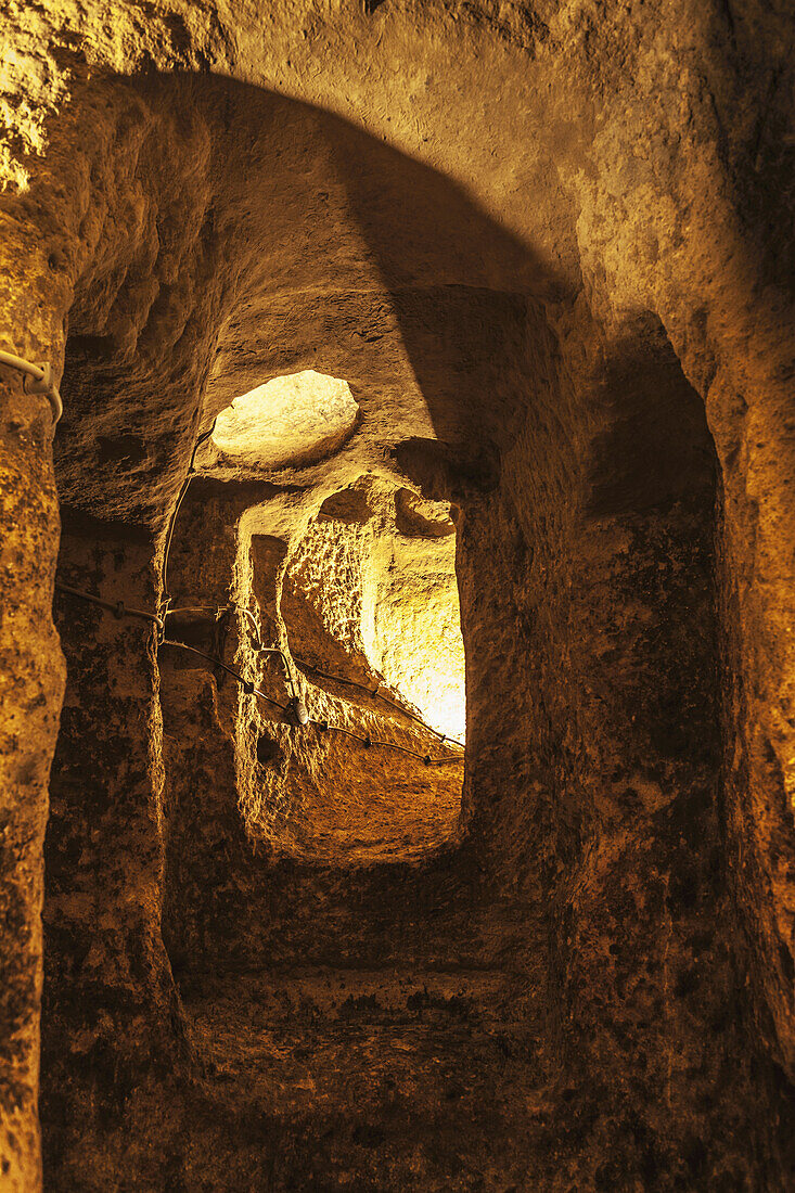 Tunnel und Höhlen in der unterirdischen Stadt Kaymakli; Kaymakli, Türkei