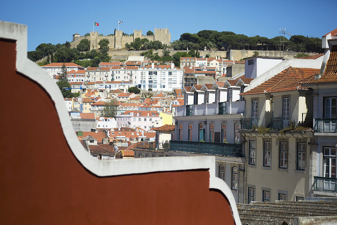 Blick auf die St. Georgs-Burg; Lissabon, Portugal