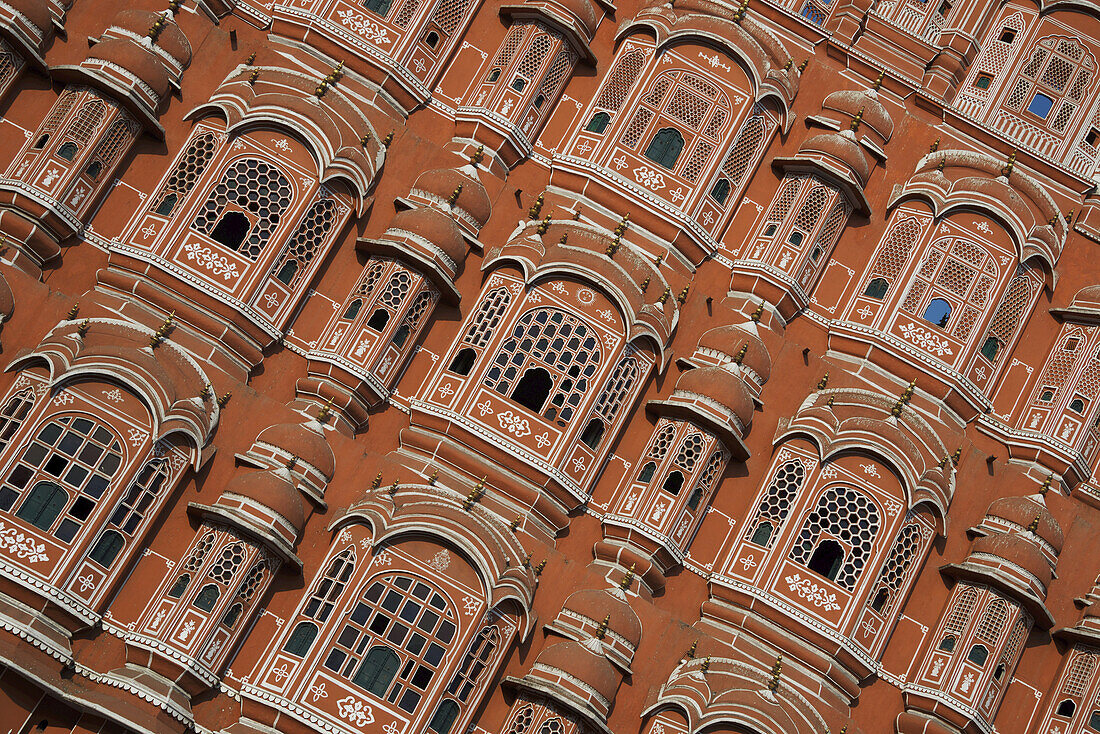 Fassade des Palastes der Winde; Jaipur, Rajasthan, Indien
