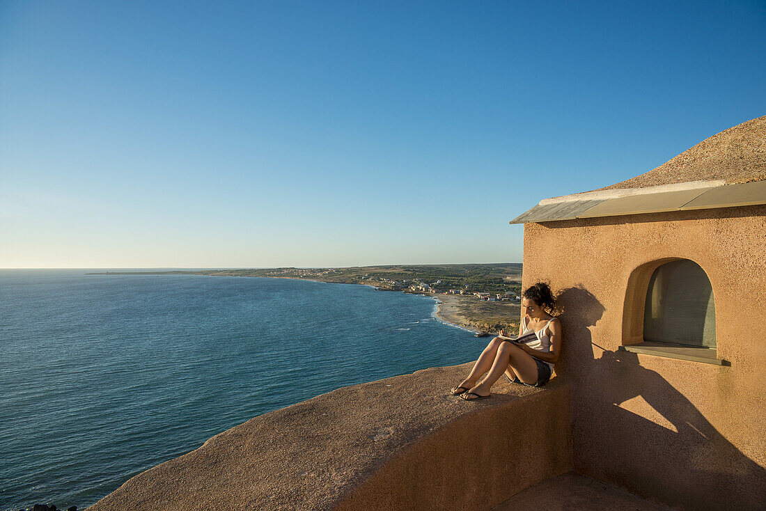 Mädchengemälde vom San Giovanni-Turm; Tharros, Sardinien, Italien