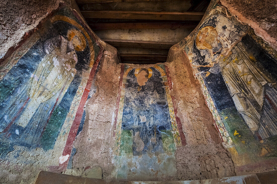 Drei Tafeln eines Freskos in einer Kirche; Ephesus, Türkei