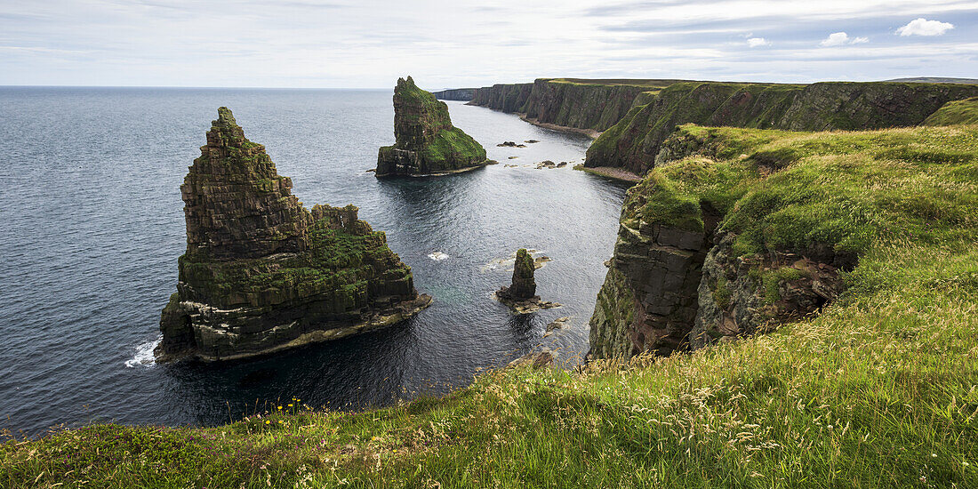 Schornsteine von Duncansby; Schottland