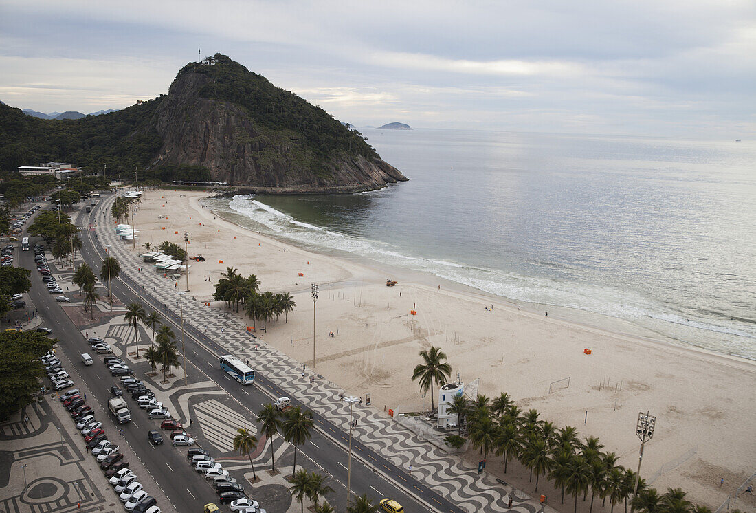 Leme Strand und Leme Fort; Rio De Janeiro, Brasilien
