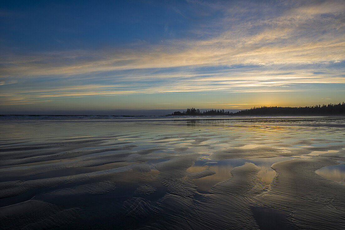 Sunset Over Long Beach, Pacific Rim National Park Reserve; Tofino, British Columbia, Canada