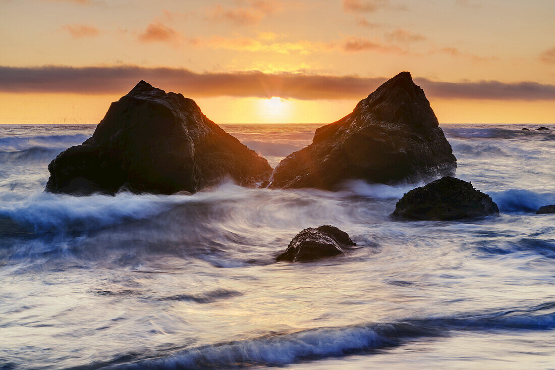 False Klamath Cove Beach, Redwood National And State Parks; California, United States Of America