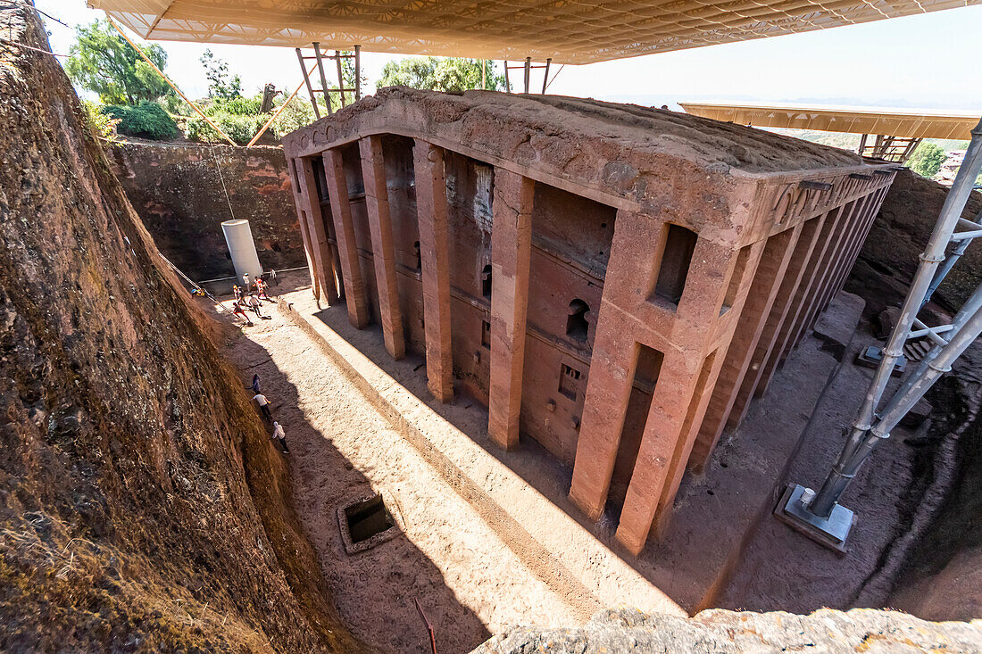 Biete Medhane Alem (Haus des Erlösers der Welt) Äthiopisch-orthodoxe unterirdische Monolith-Felsenkirche in der Nordgruppe der Felsenkirchen; Lalibela, Amhara-Region, Äthiopien