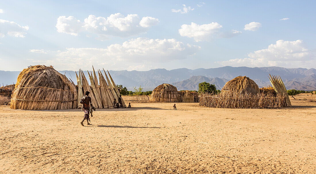 Hütten im Dorf Arbore; Omo-Tal, Äthiopien