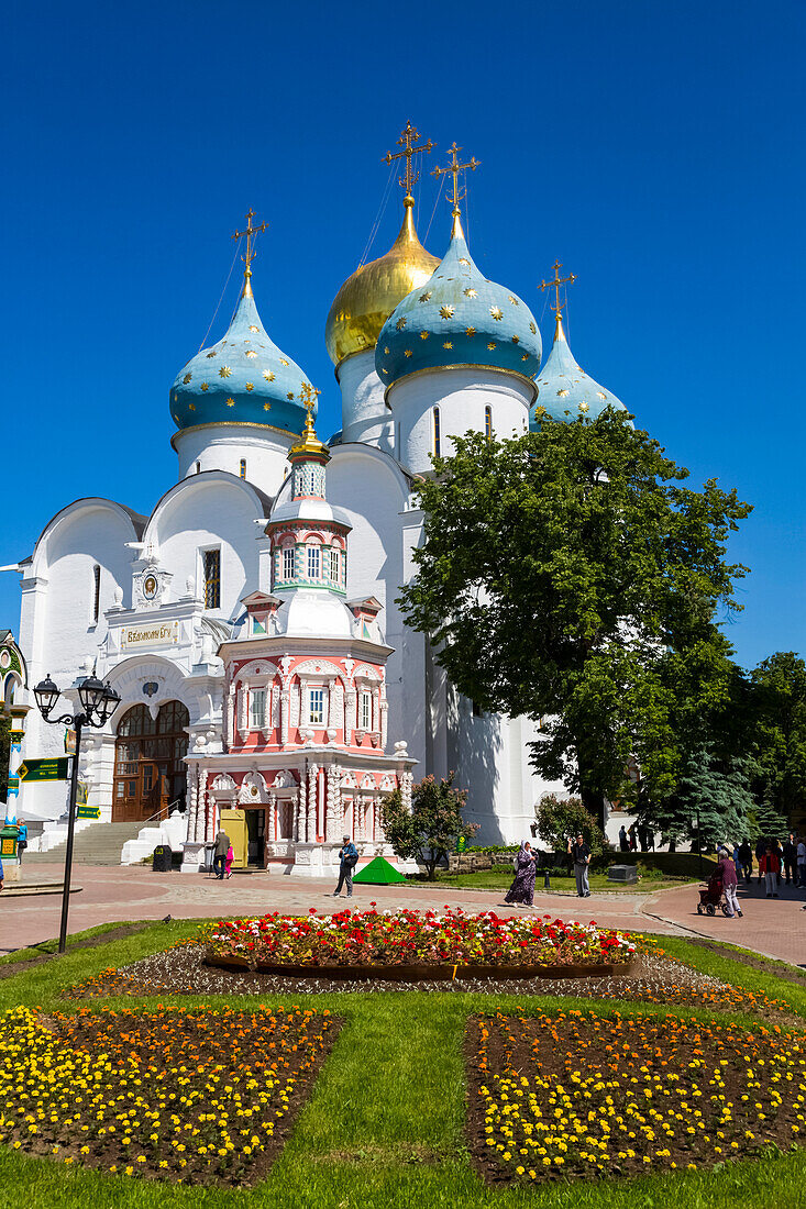 Mariä-Entschlafens-Kathedrale, Klosterkomplex des Dreifaltigkeitsklosters Sergius Lavra; Sergiev Posad, Moskauer Gebiet, Russland