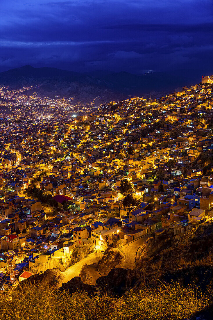 Night falls over La Paz; La Paz, Pedro Domingo Murillo, Bolivia