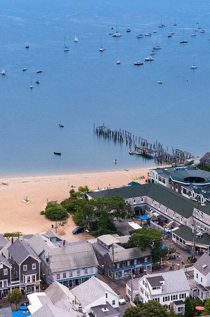 Übersicht der Häuser und des Hafens, Provincetown, Cape Cod, Massachusetts, USA