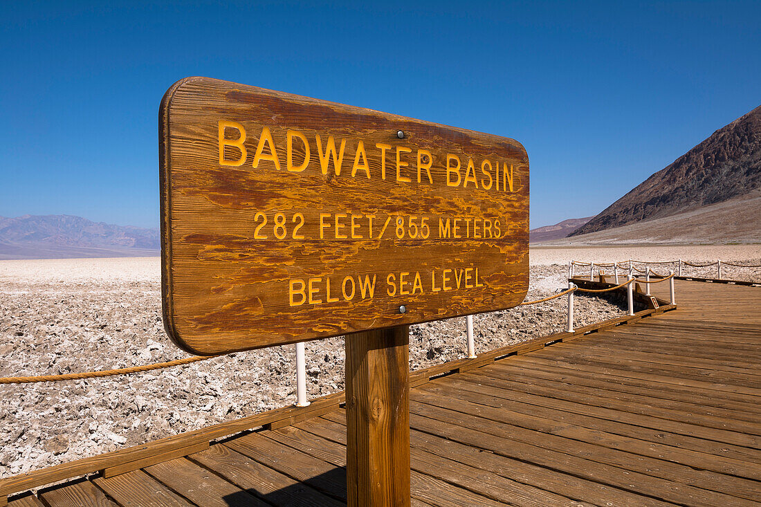 Badwater Basin Schild, Death Valley-Nationalpark, Kalifornien, USA