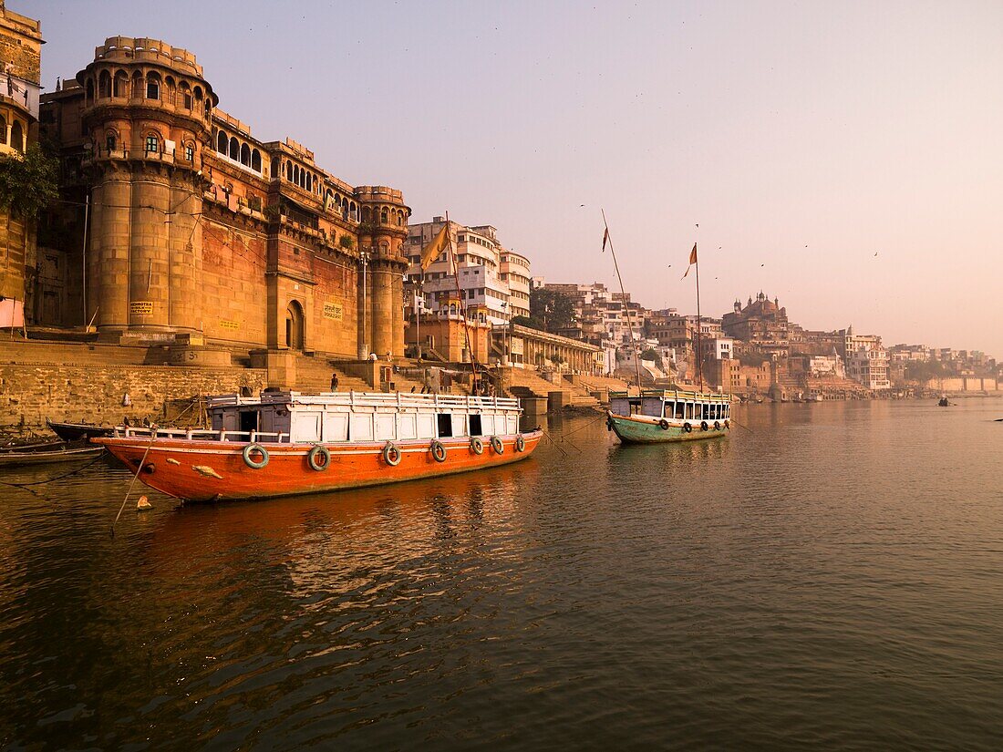 Stadtbild von Varanasi; Indien