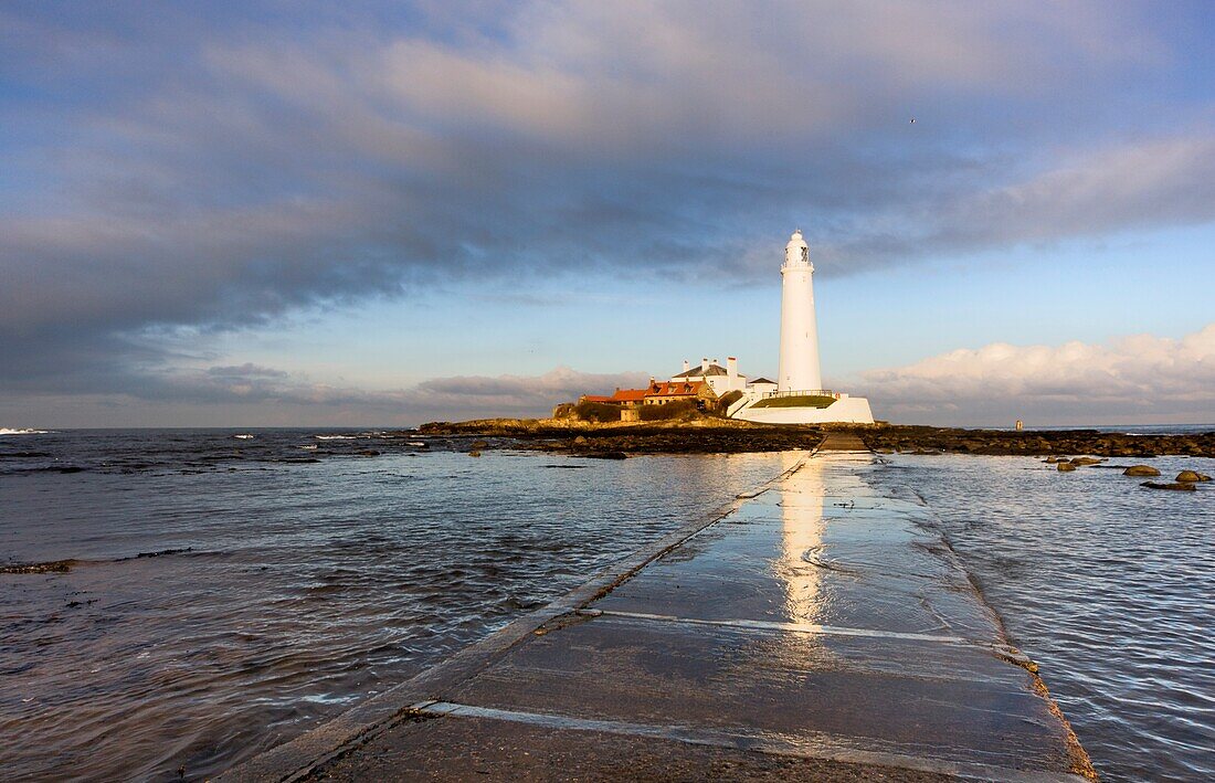 Leuchtturm; Whitley Bay, Northumberland, England