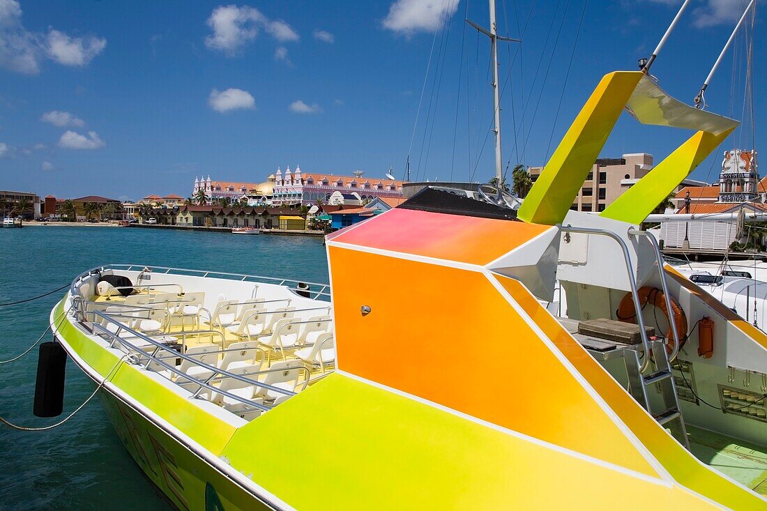 Schnellboot; Oranjestad, Insel Aruba, Aruba, Königreich der Niederlande