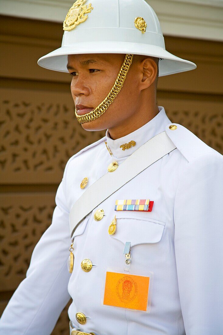 Wache im Königlichen Großen Palast im Bezirk Rattanakosin; Bangkok, Thailand