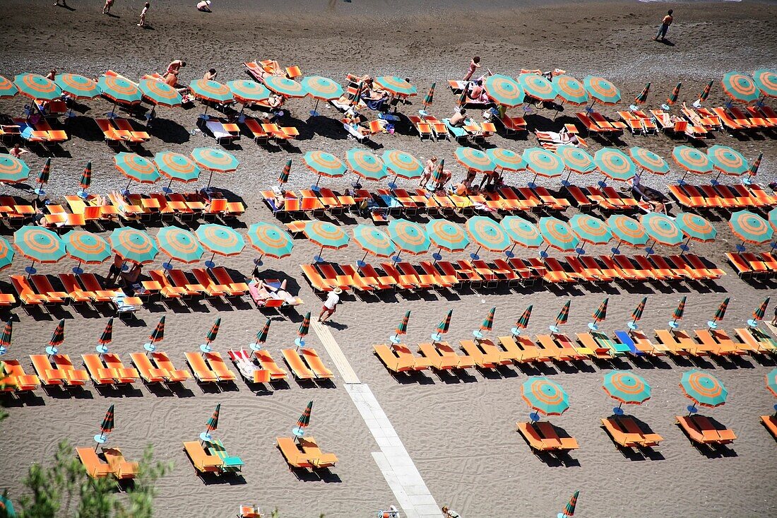 High Angle View Of Mediterranean Beach And Seashore; Positano, Amalfiküste, Italien