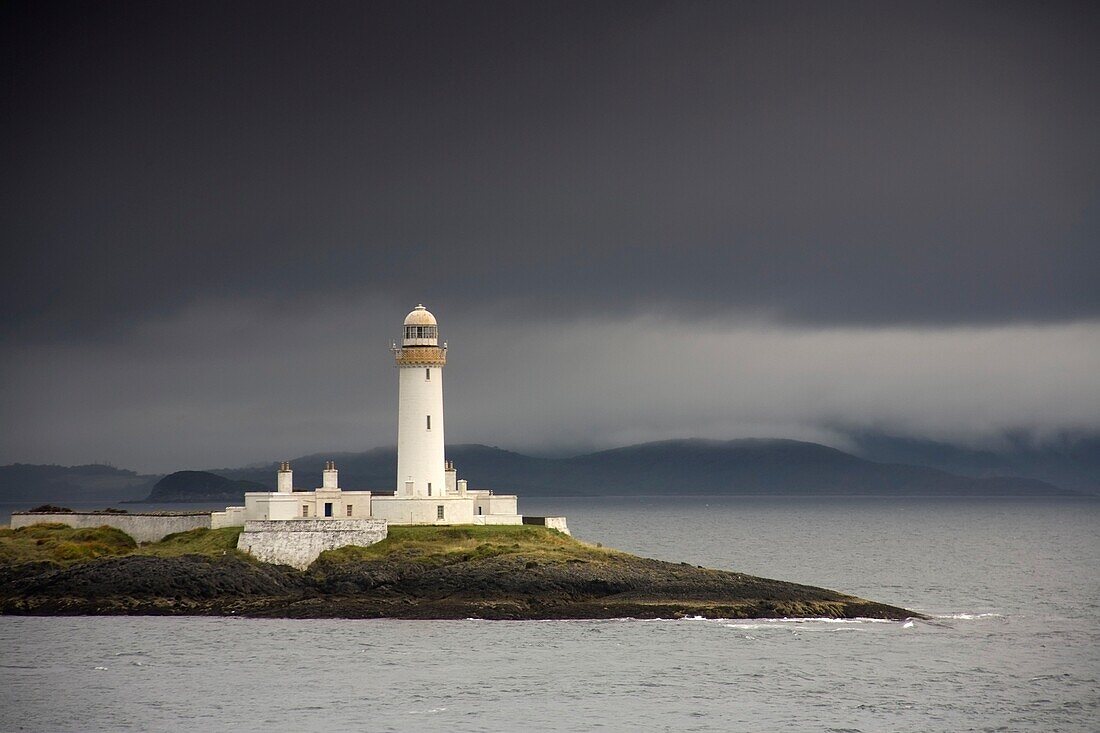 Ein Leuchtturm; Eilean Musdile im Firth Of Lorn, Schottland