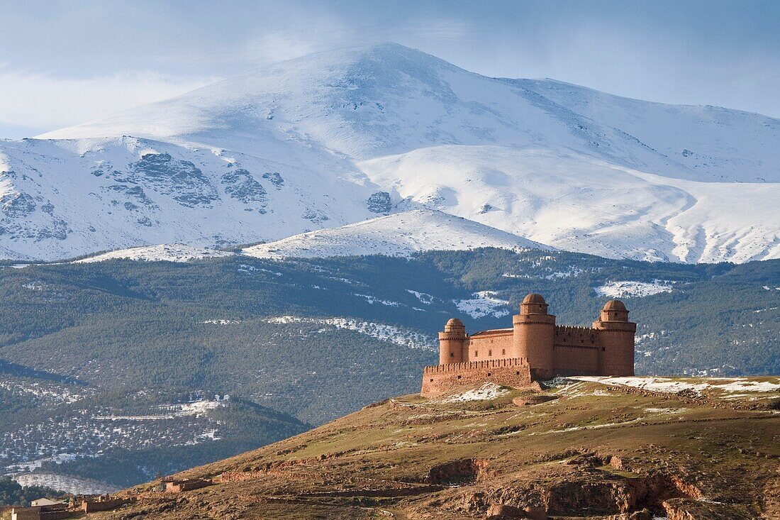 Burg auf einem Berggipfel; Andalusien, Spanien