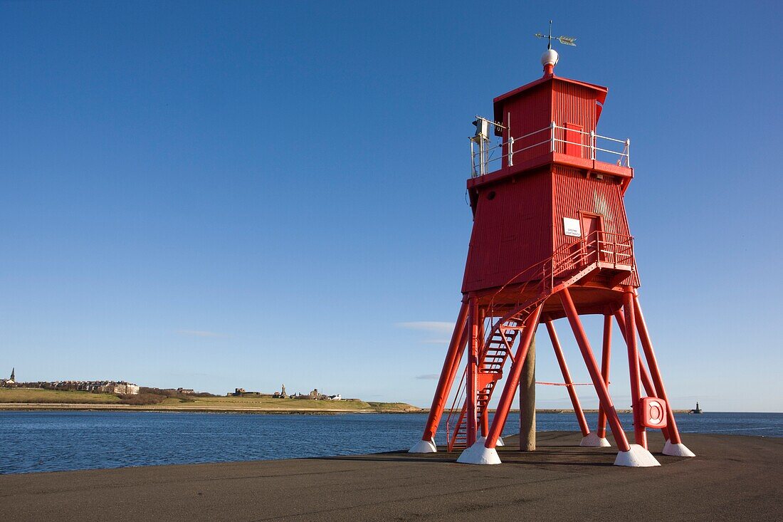 Groyne Lighthouse; Tyne And Wear,England