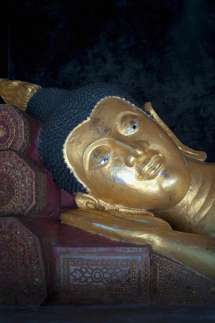 Kopf einer Buddha-Statue, Thailand