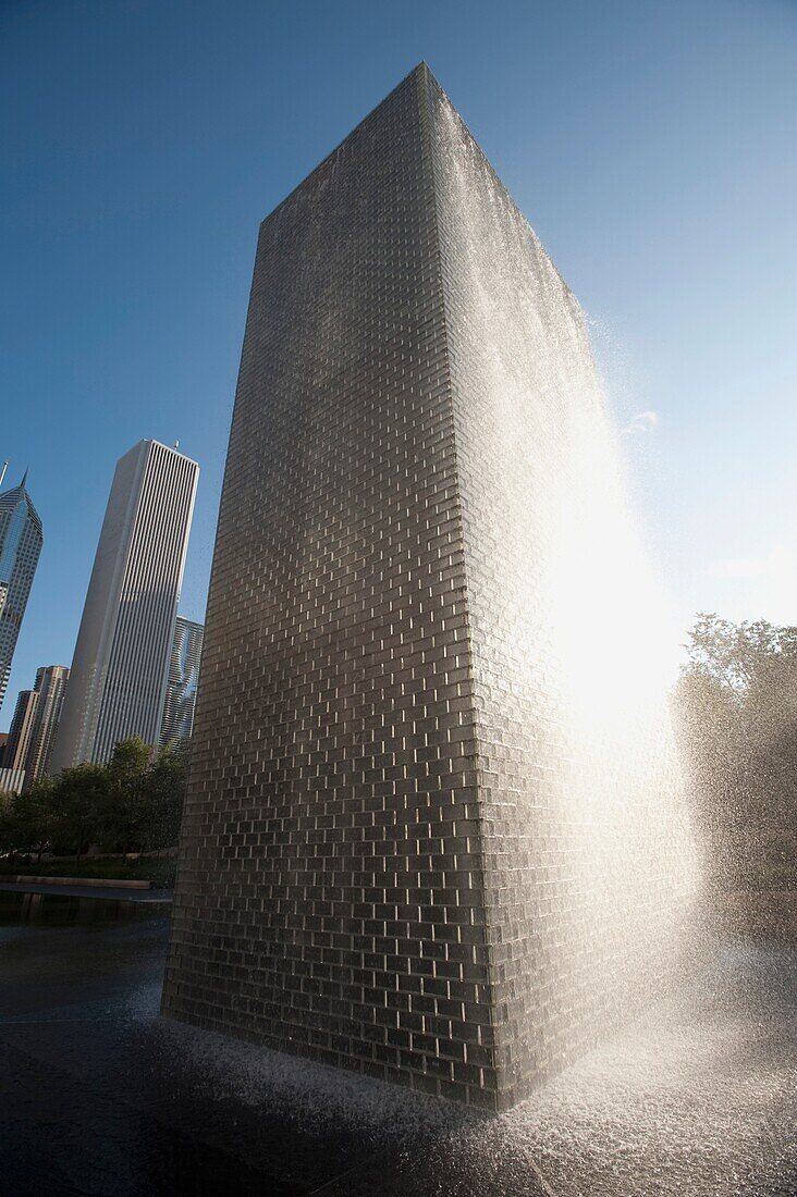 Stone Water Fountain, Chicago, Illinois, Usa