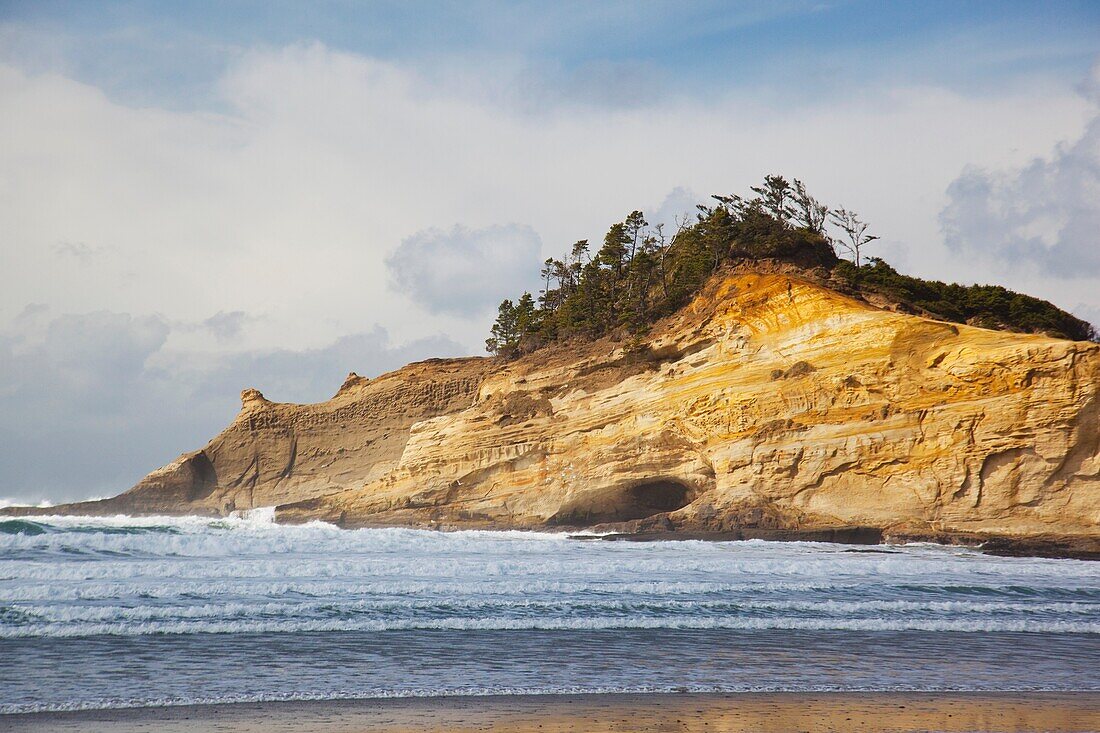 Cape Kiwanda, Oregon, United States Of America; Waves During A Winter Storm