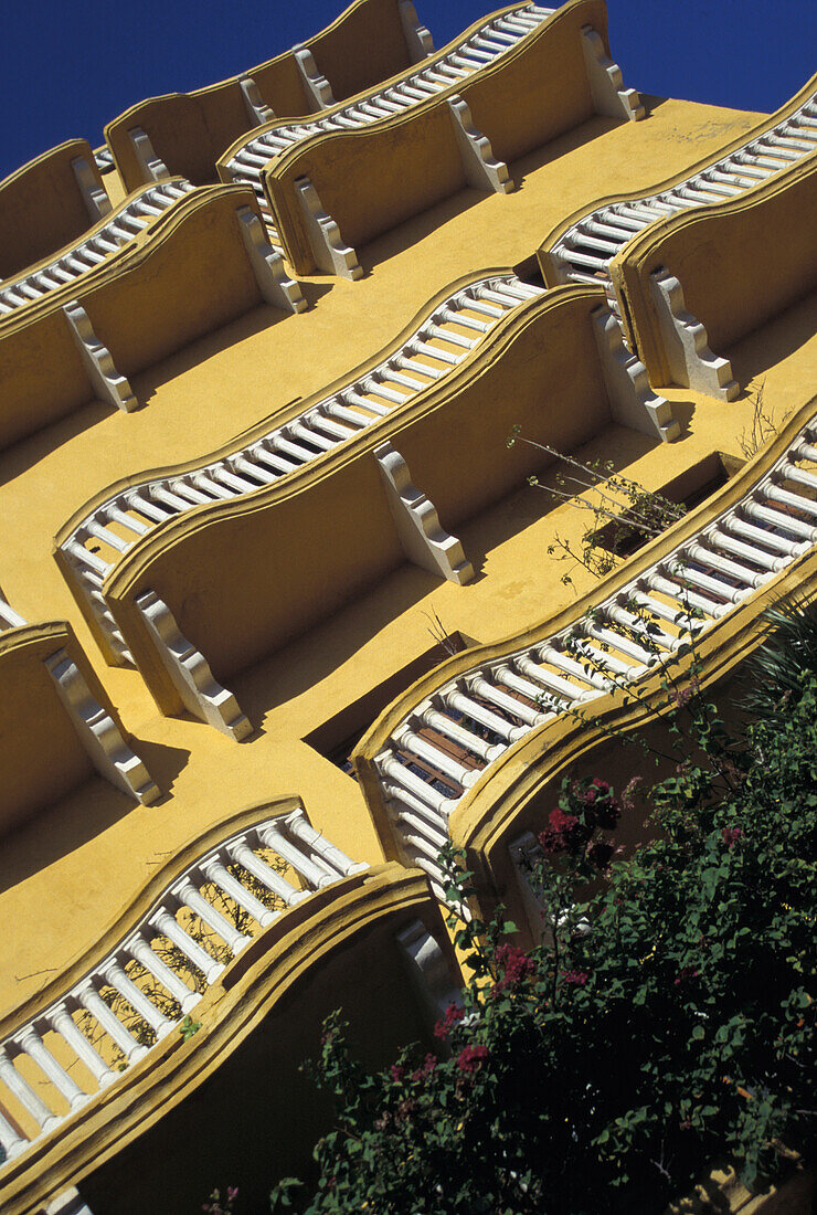 Balkone auf der Plaza De Los Coches, Blick aus einem niedrigen Winkel