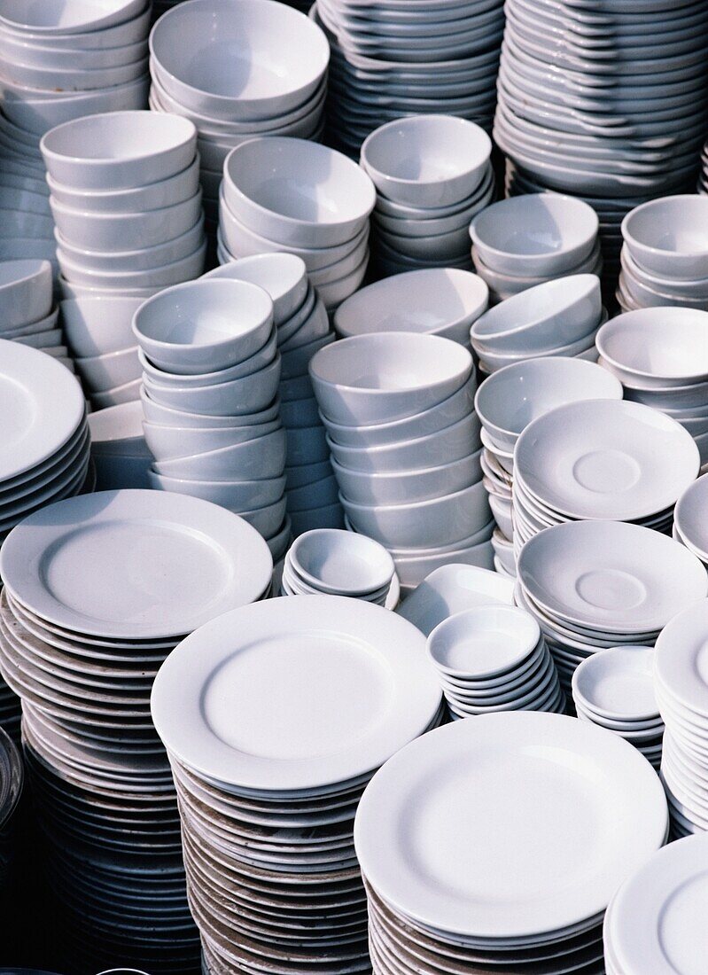 Crockery On Sale In Chengdu Market