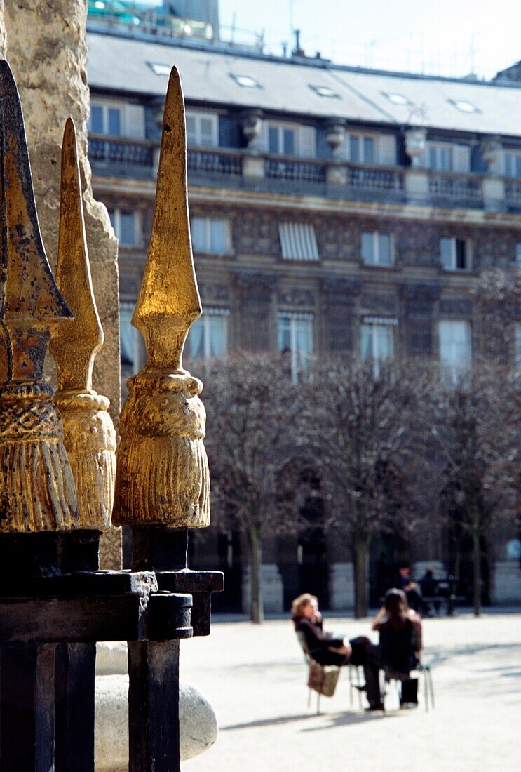 Tageszeit im Jardin Du Palais Royal