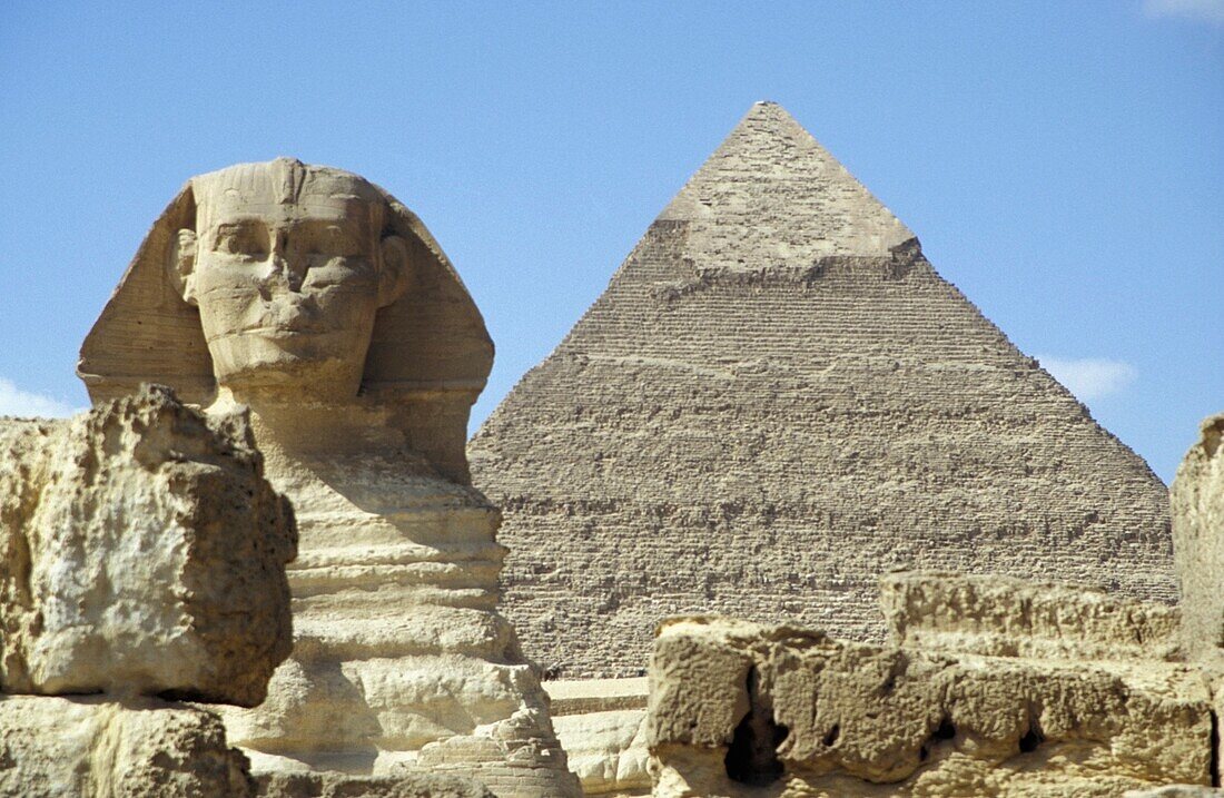 Sphinx und Khafra-Pyramide