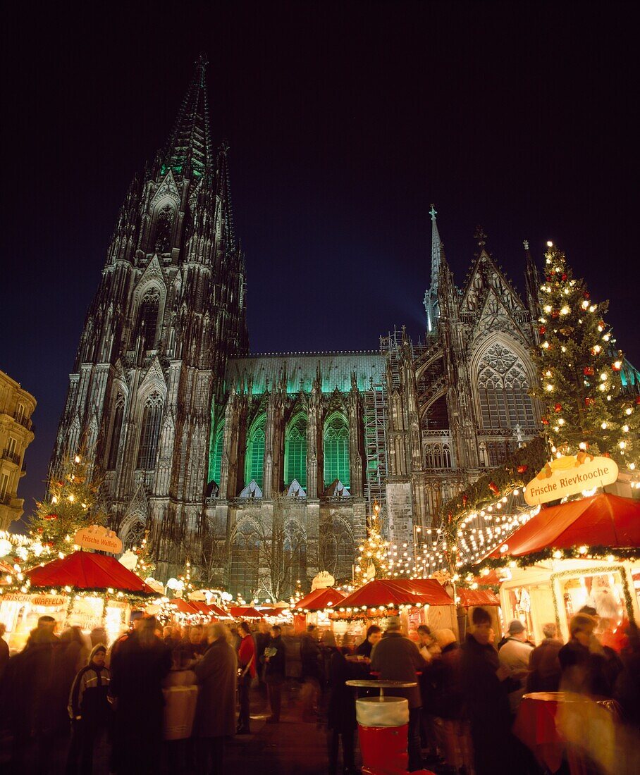 Kölner Dom und Weihnachtsmarkt