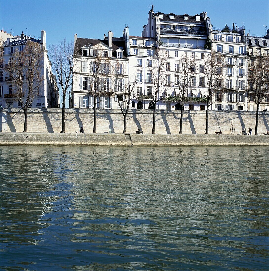 Stadthäuser entlang der Seine, Paris