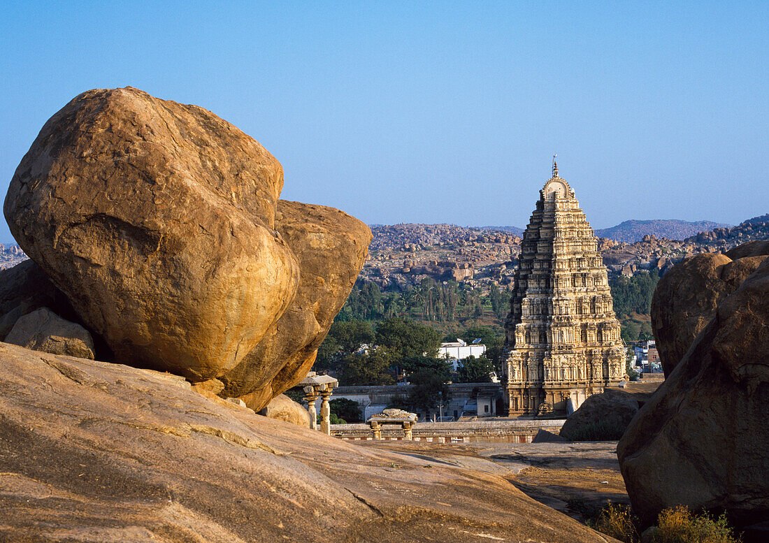Virupaksha-Tempel, des historischen Vijayanagara-Reiches.