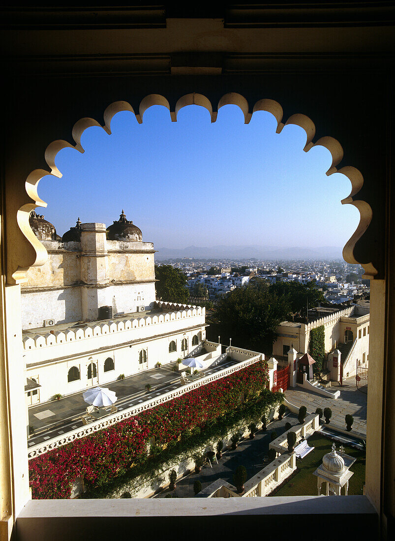 Ansicht von Udaipur durch das Stadtbild gesehen