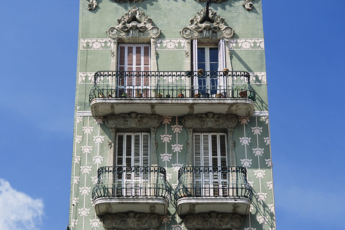 Großes Gracia-Haus in Barcelona