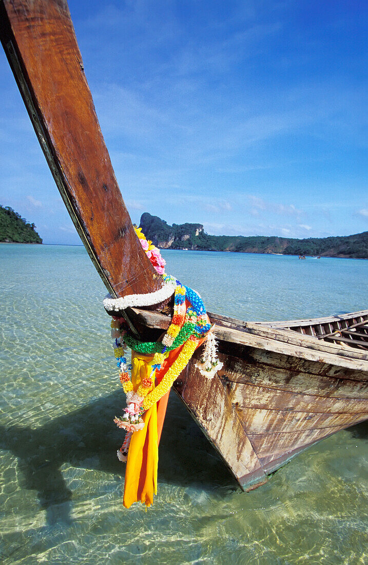 Hölzernes Langboot, tiefer Blickwinkel