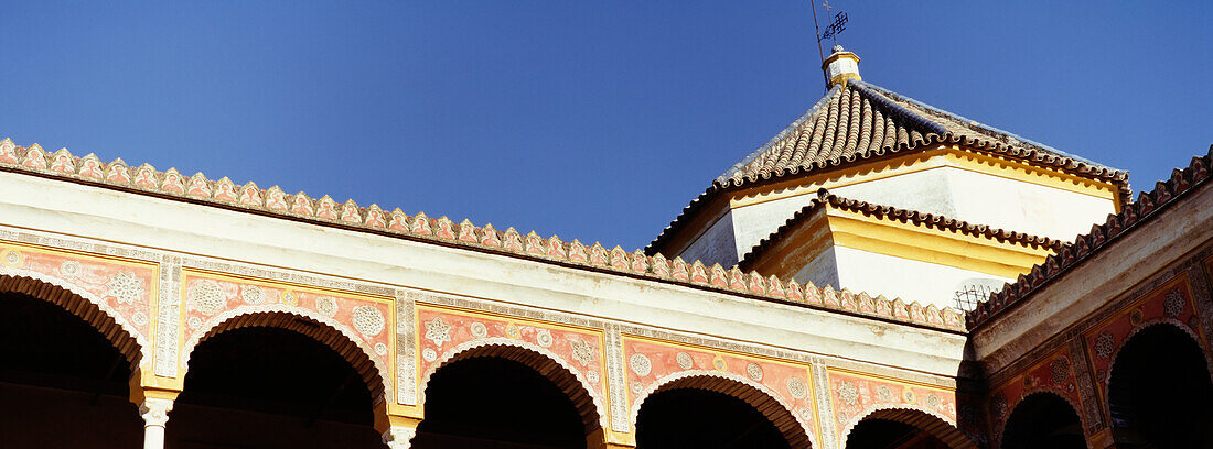 Dach des Patio Principal der Casa De Pilatos