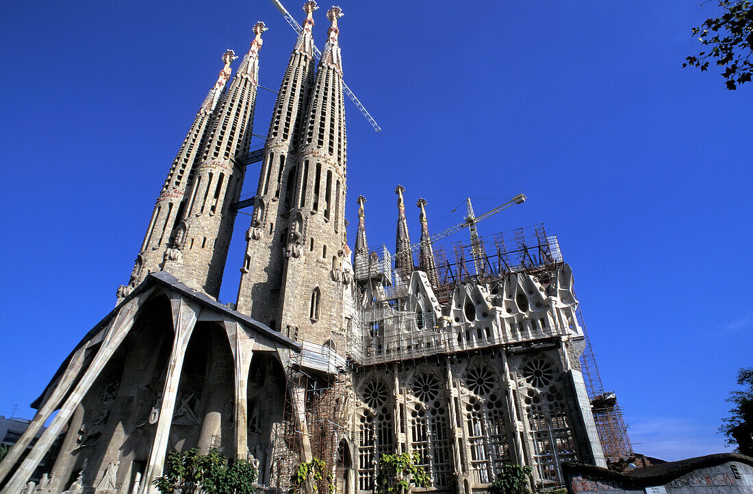 La Sagrada Familia, Low Angle View