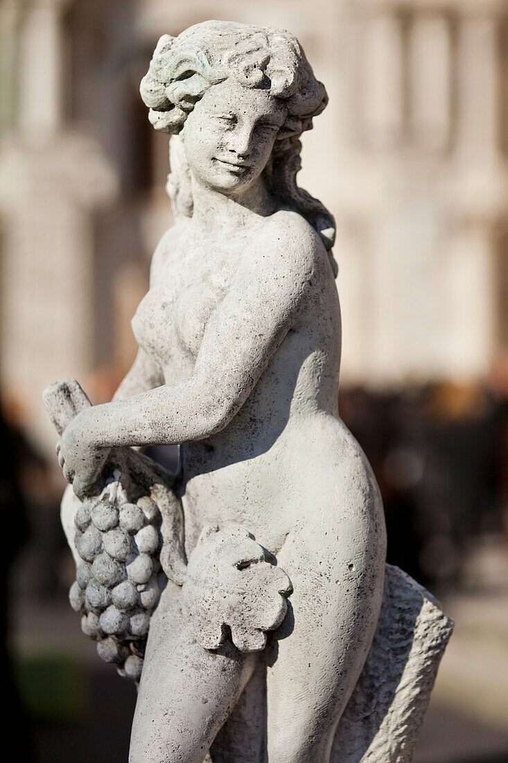 Statue auf dem Markusplatz; Venedig, Italien