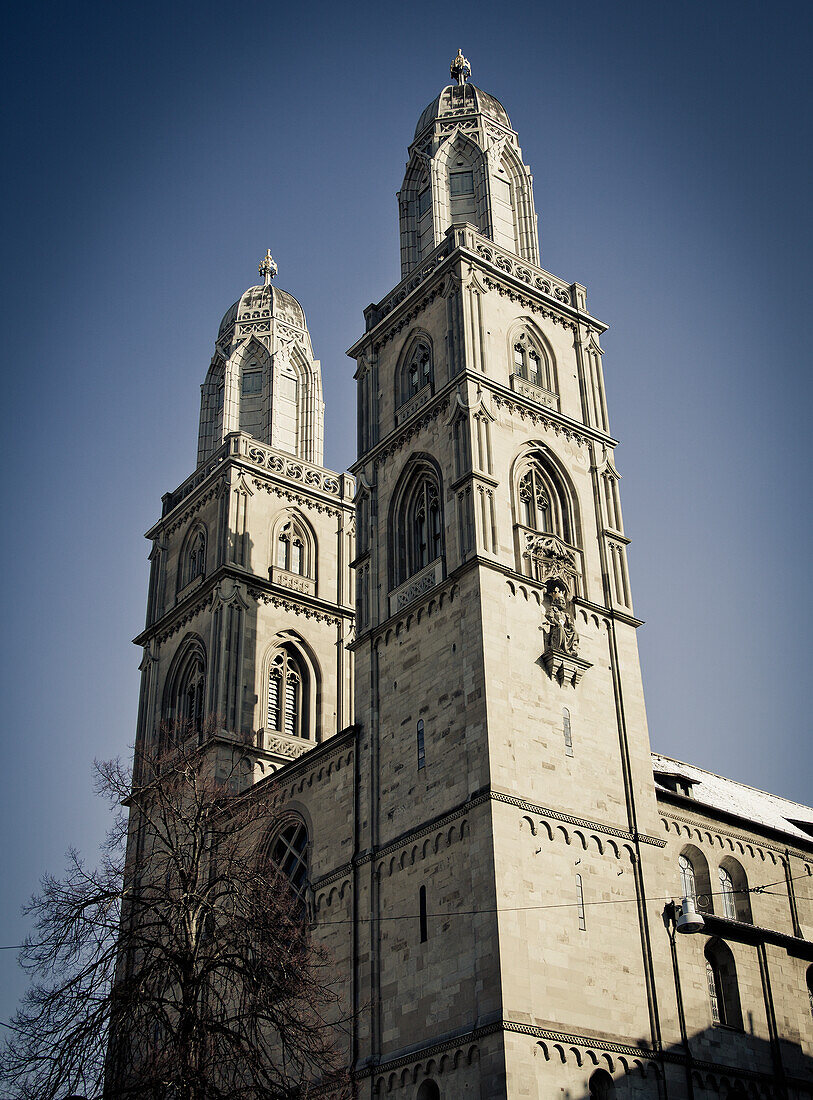 Grossmünster, eine protestantische Kirche im romanischen Stil; Zürich, Schweiz