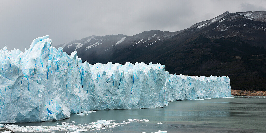 Moreno-Gletscher und Argentino-See, Los Glaciares-Nationalpark; Provinz Santa Cruz, Argentinien